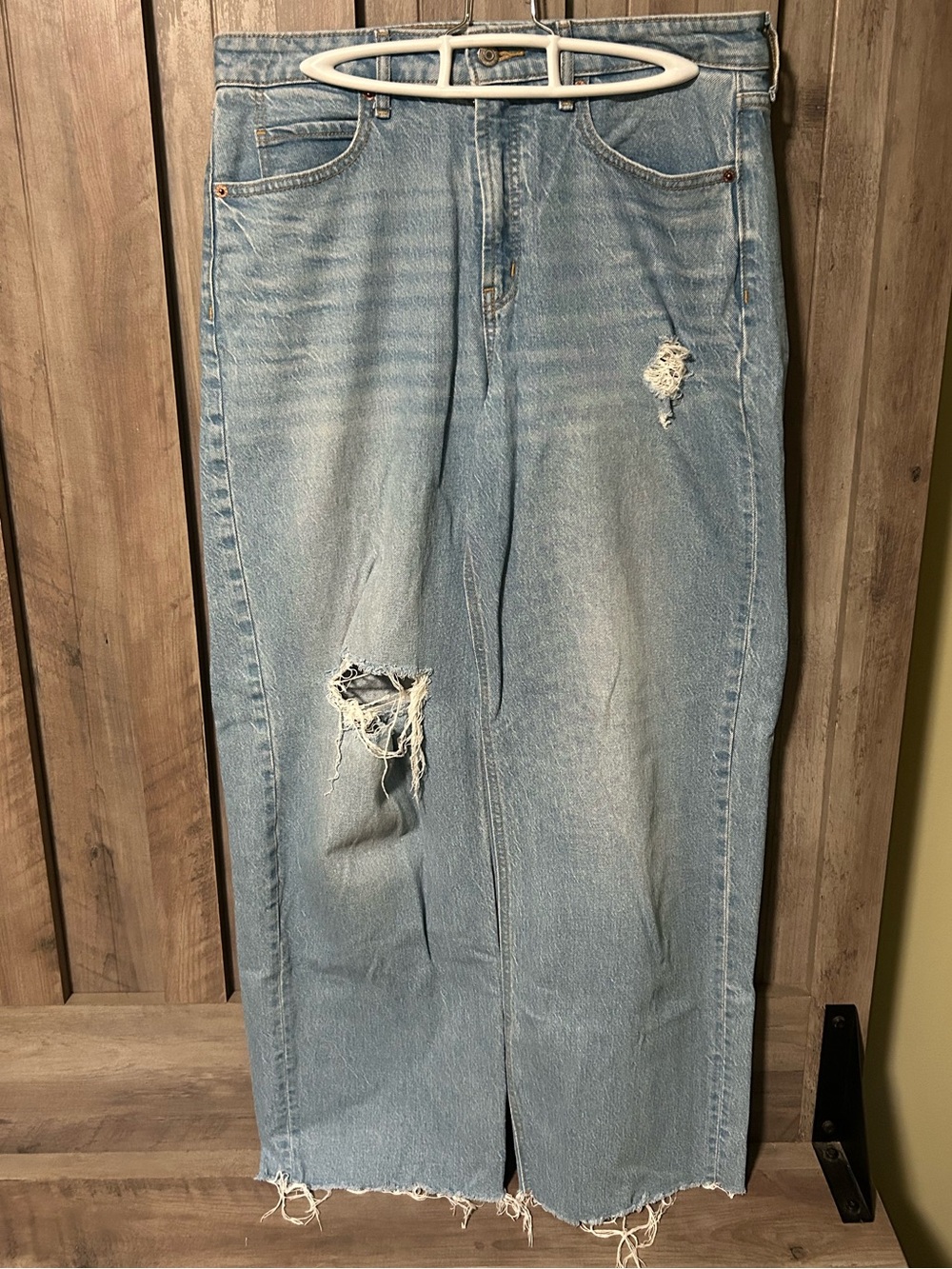 Old Navy Light Blue Wide Leg Distressed Jeans